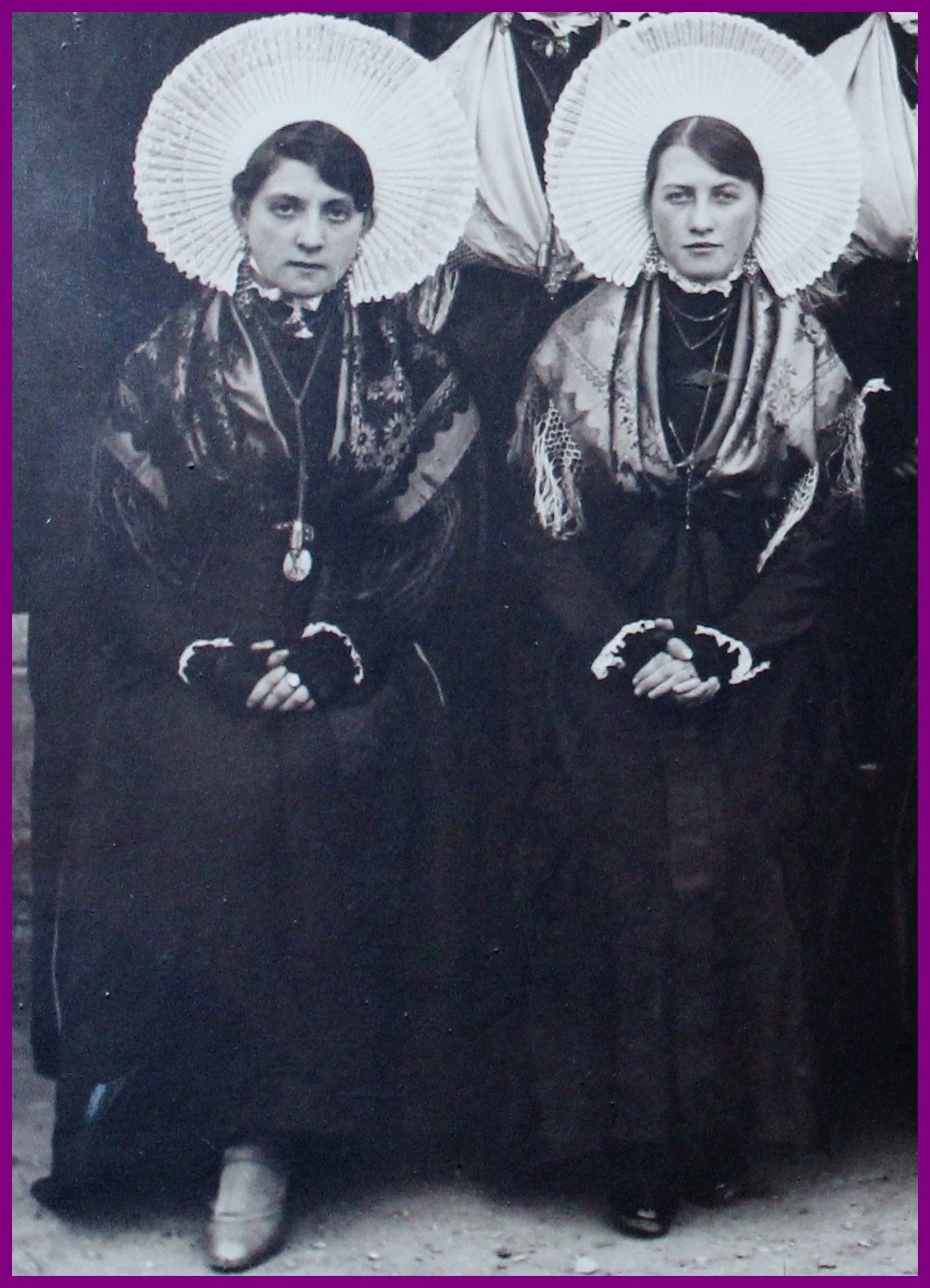 Calais inconnues 3 encadre