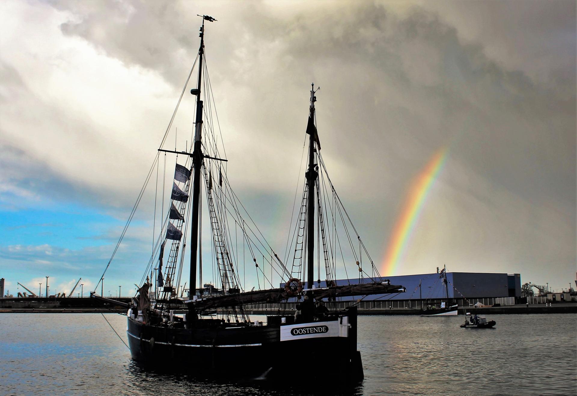 fetes maritimes calais bel arc en ciel sur le nele