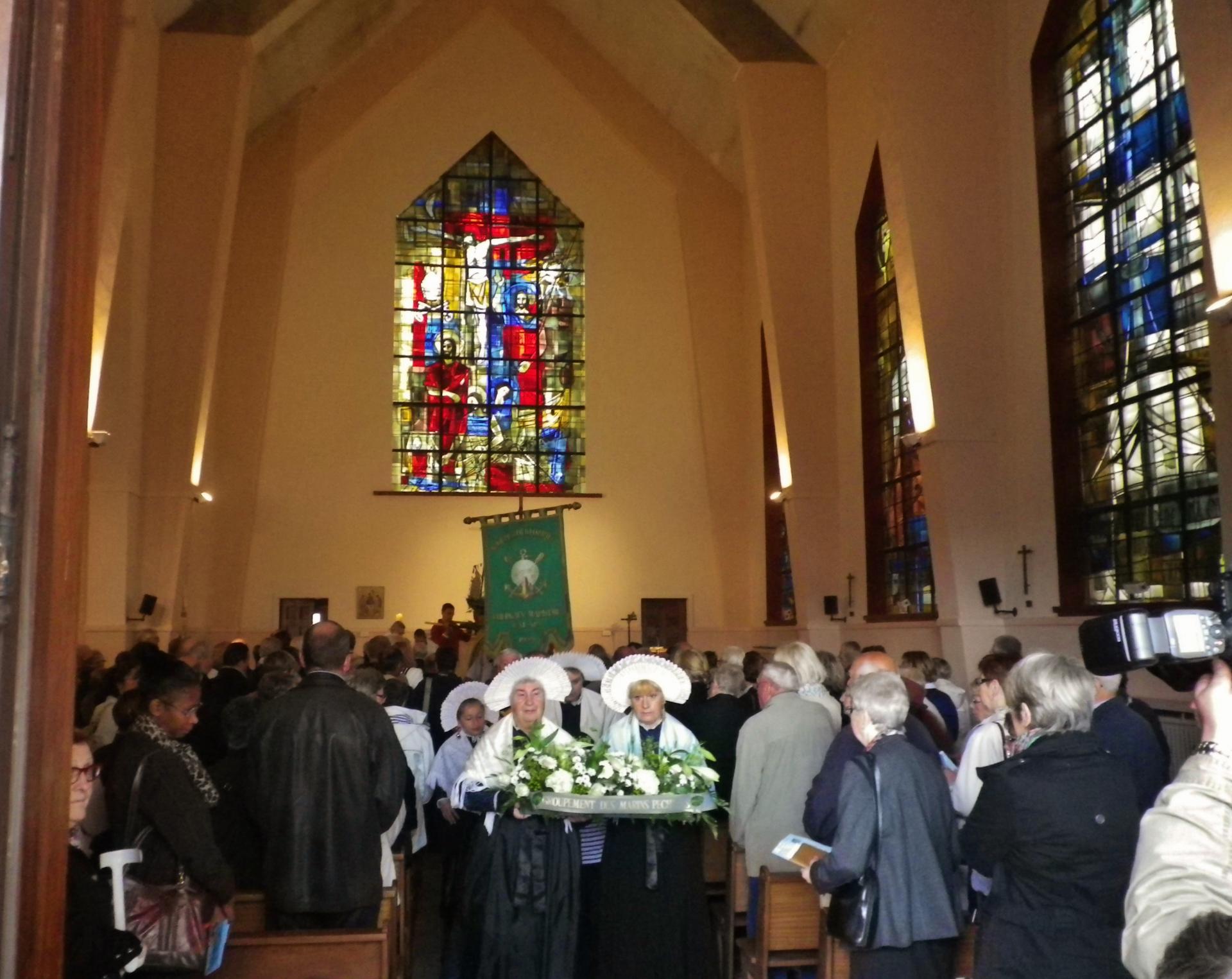 Calais celebration de la messe a saint pierre saint paul de calais