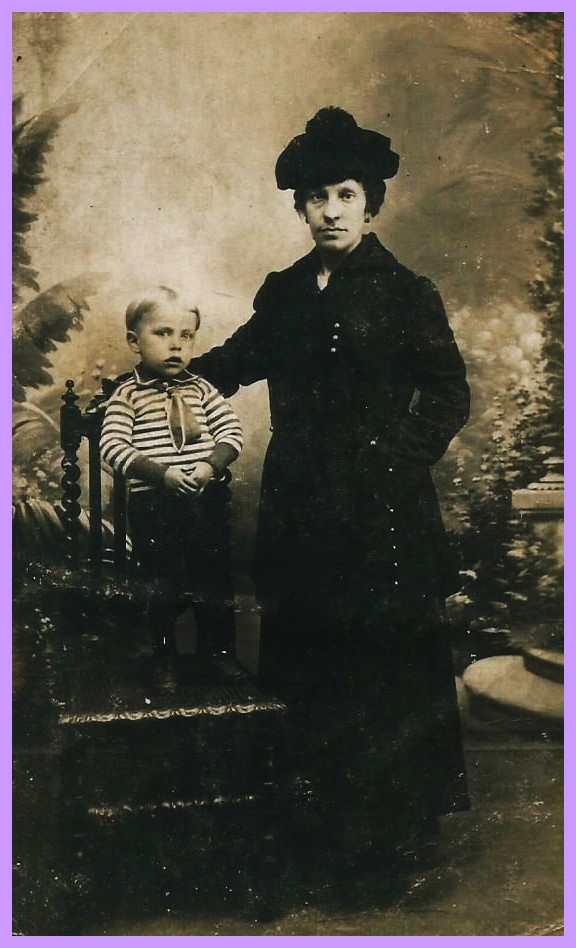 Theodora dettamante courguinoise veuve de guerre en 1915 encadree